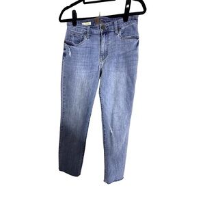 Kut from the Kloth Rena High Rise Straight Leg Jeans size 6 Raw Hem‎ Stretch